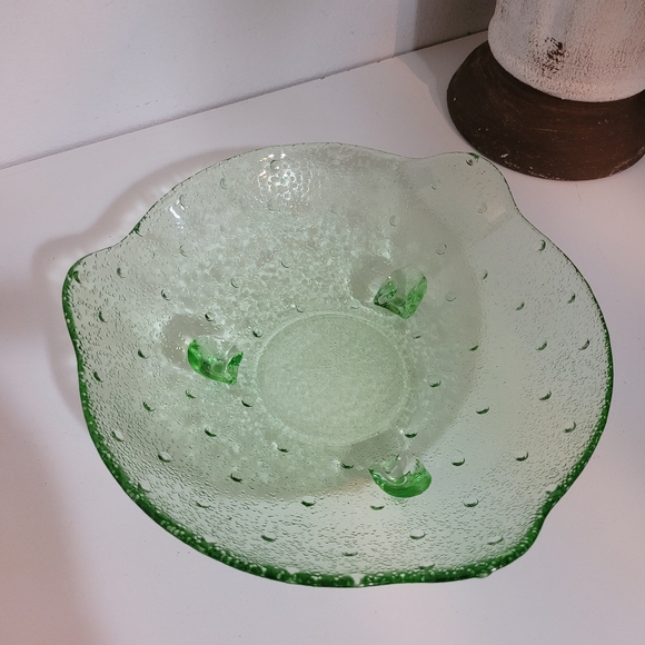 Vintage Lime Green Footed Bowl - Picture 2 of 6